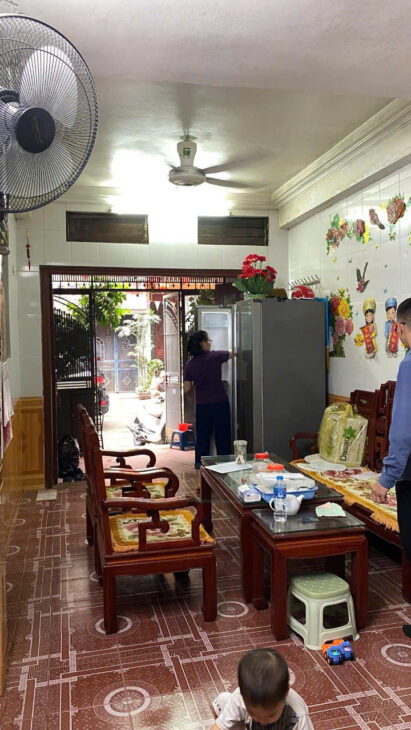 BÁN NHÀ PHẠM VĂN ĐỒNG – ÔTÔ ĐỖ CỬA – 4 TẦNG – 40M – GIÁ 7.8 TỶ