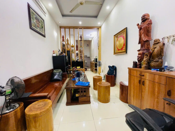 BÁN NHÀ PHẠM VĂN ĐỒNG, CẦU GIẤY 40M, 4 TẦNG, DÂN XÂY, NGÕ THÔNG, LÔ GÓC, GẦN PHỐ, GIÁ CHỈ 8.6 TỶ.