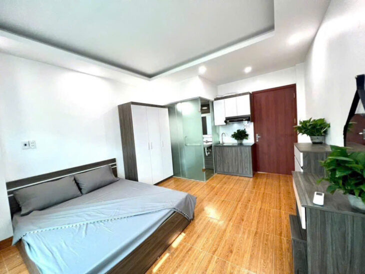 BÁN CCMN PHẠM VĂN ĐỒNG, LÔ GÓC THOÁNG SÁNG 57M, 5 TẦNG, GIÁ 9.2 TỶ, DÒNG TIỀN 40TR/ THÁNG.