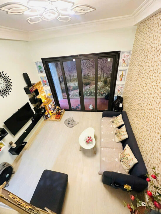 Bán nhà, NGỌC THỤY , cạnh trường, chợ, 5p tới cầu Long Biên ,4ty95