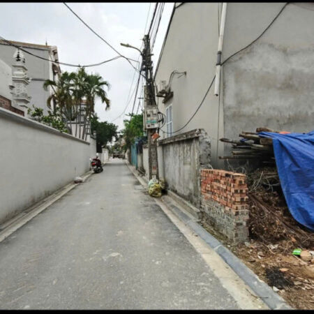 Bán đát, Bắc Cầu, tổ 36 Ngọc Thụy, Lô góc, Otô , cạnh trường học, 5ty3