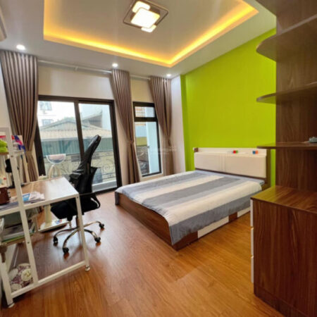 Bán gấp nhà Hoàng Liệt DT 48m2 x 5 tầng, giá 6.85 tỷ, ngõ to, nhà đẹp, SĐCC