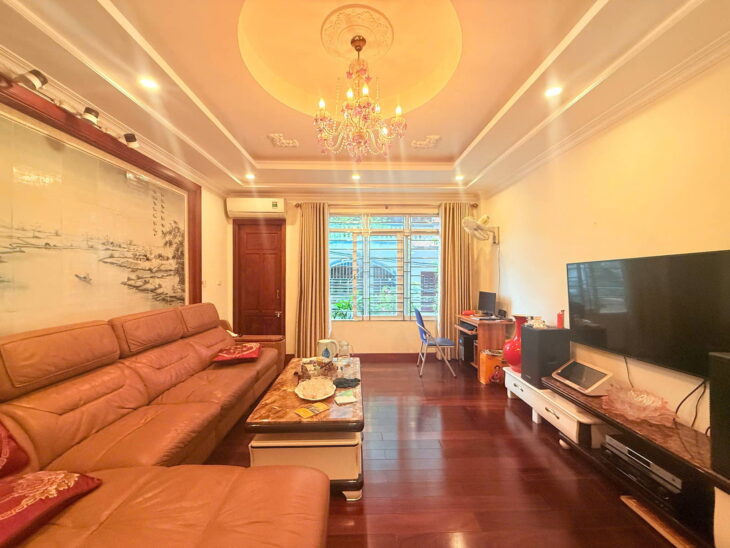 HÀNG HIẾM NGHĨA ĐÔ – 5 TẦNG MỚI ĐẸP – VỈA HÈ – KINH DOANH – GỖ LIM NGUYÊN KHỐI – 27.6 TỶ