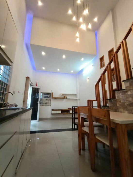 BÁN NHÀ 1 TRỆT LỬNG, ĐƯỜNG 385, LÊ VĂN VIỆT – GIÁ 3,2 TỶ
