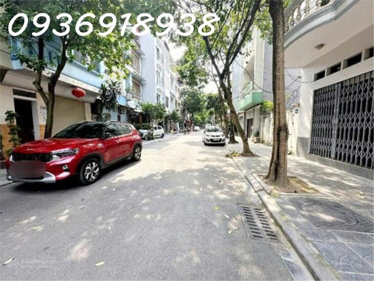 17 tỷ-phân lô-vỉa hè-ô tô tránh-kinh doanh sầm uất-Hoàng Quốc Việt, Cầu Giấy