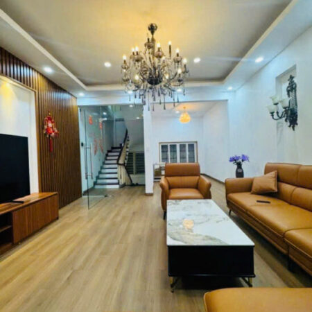 Bán nhà riêng hiếm có tại Hoàng Ngân, Thanh Xuân 53m2, 5 tầng, MT 5m, nhỉnh 12 tỷ