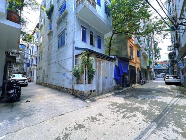 BÁN NHÀ PHÂN LÔ 63m2 Hai MẶT TIỀN hơn 6m CẦU GIẤY 5 TẦNG GIÁ CHỈ 18 TỶ