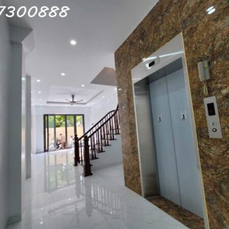 NHÀ LA KHÊ 7 TỶ 45M, NGÕ THÔNG, OTO, THANG MÁY NHẬP KHẨU