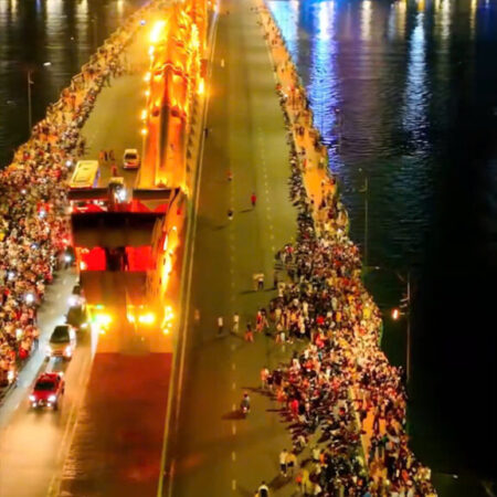 – Cực hiếm, Biển Mỹ Khê, Bán đất tặng nhà 6 tầng, hiện đang có 19 phòng cho thuê thu nhập