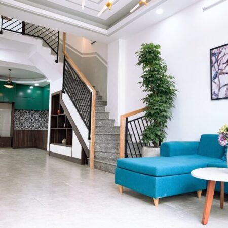 9. THẠNH LỘC 49- NHÀ SỔ HỒNG SONG SINH TO ĐÙNG: 80M2 và 60m2 . 2,39/căn nhỏ, 2,96 căn lớn