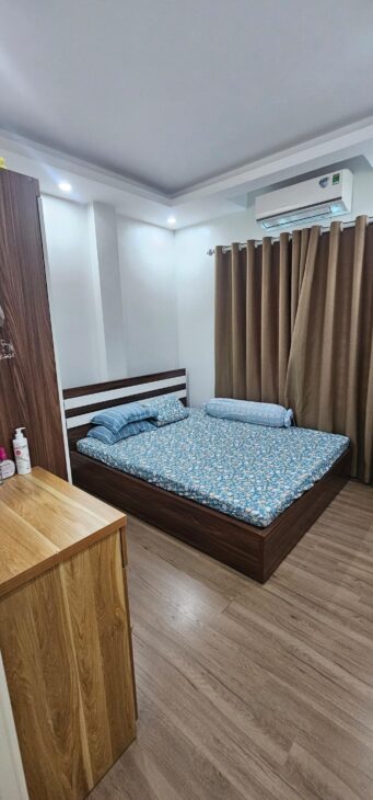 NHÀ ĐẸP DÂN XÂY PHỐ HỮU HƯNG – LÔ GÓC SIÊU THOÁNG- GẦN Ô TÔ- CHỦ NHIỆT TÌNH BÁN.