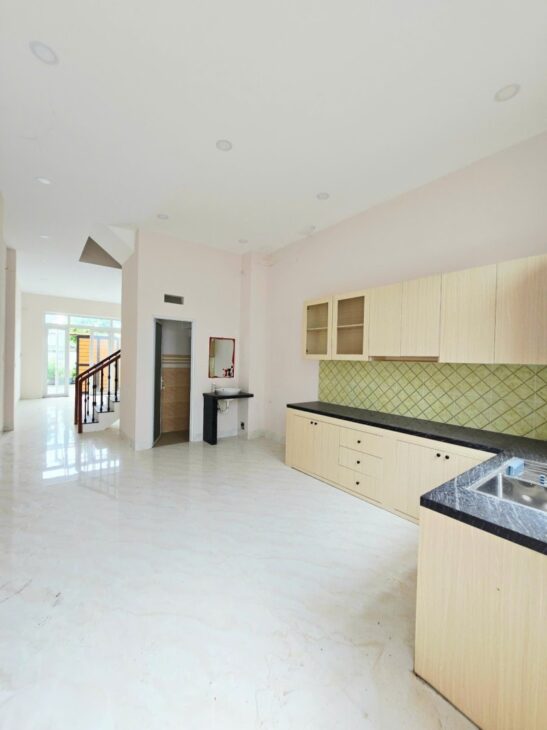 Bán nhà 2 tầng, 67m², 2PN, 2WC, Q.9, 4.3 tỷ, sổ đỏ