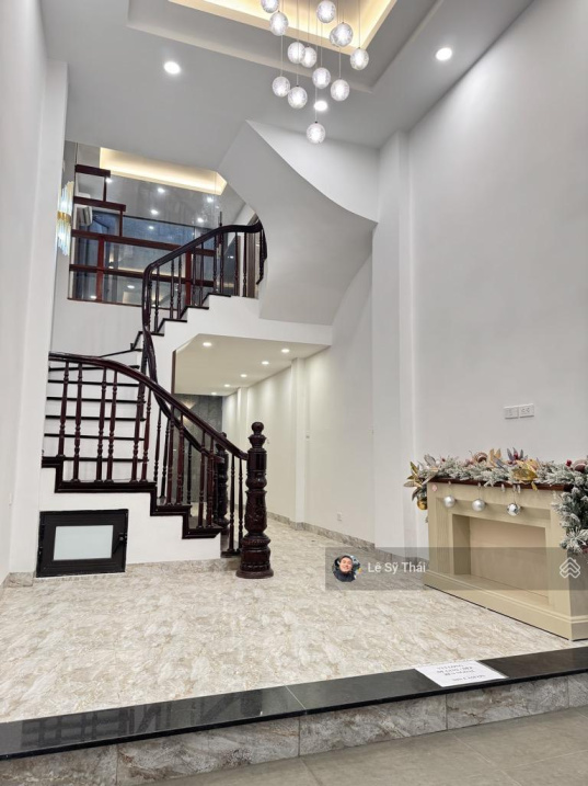 Bán nhà Đại Từ đẹp, DT 45m2 x 5T, giá 7.48 tỷ, nhà đẹp, ở luôn, ngõ rộng, 10m ra đường chính, SĐCC