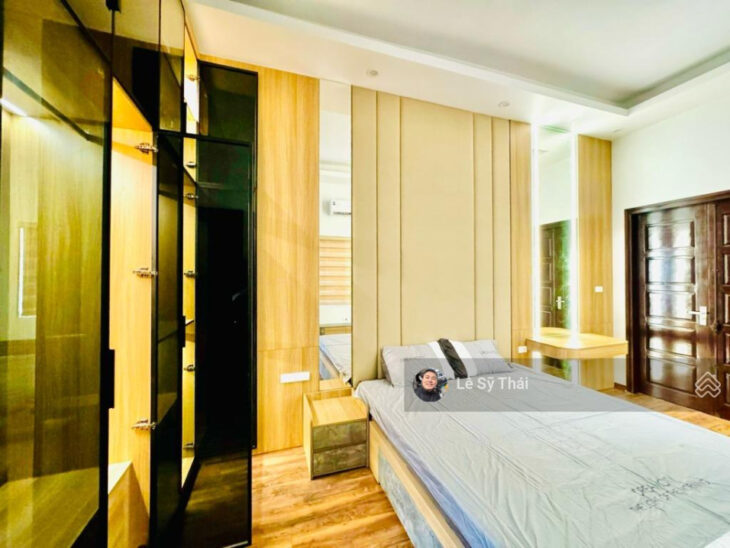 Bán nhà Đại Từ 50m2 x 5T, 10m ra phố, nhà đẹp, ở luôn, cực thoáng, giá 7.9 tỷ, SĐCC