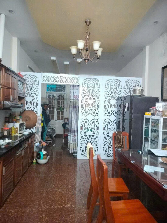 Nhà đẹp 4 tầng tại Trương Định, Hoàng Mai 84m2, MT 6m,ô tô đỗ cửa, chỉ hơn 11 tỷ