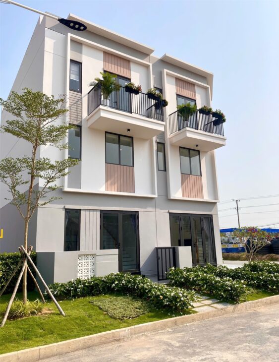 Chỉ 2,4 Tỷ – Sở Hữu Nhà Phố Ngay Trung Tâm TP. Mới Bình Dương