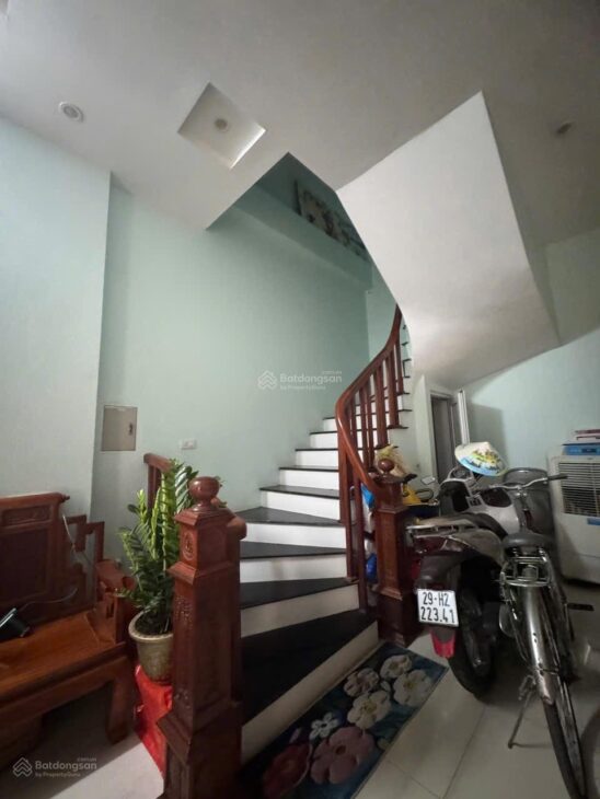 Nhà 5 tầng 32m2 Đa Sỹ, full nội thất, ngõ nông, gần chợ, 5 tỷ!