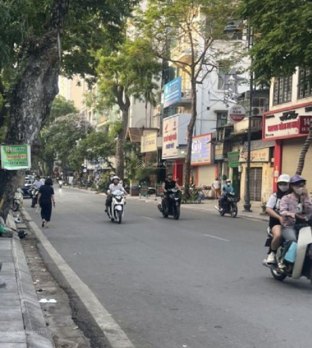 Nhà phố Bà Triệu, Hà Đông, 32m2, ô tô tránh, kinh doanh, 7.8 tỷ