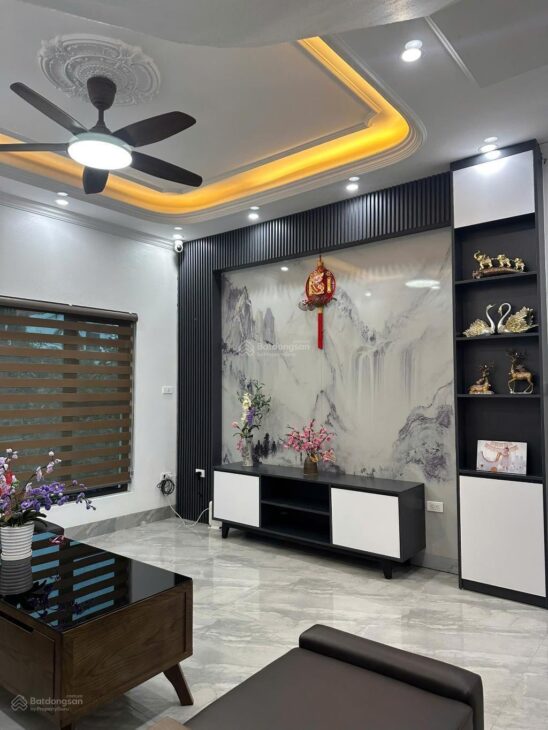 Bán nhà “vị trí vàng” sát Vin Đan Phượng 170m²/4 tầng lô góc thần thánh, ô tô đánh võng – chỉ hơn 7