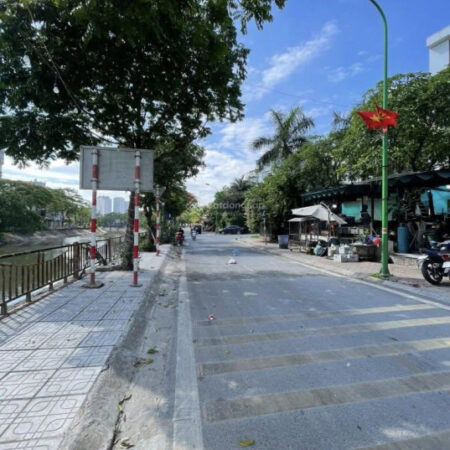 Bán nhà giá 6x tỷ – Lô góc: 1 mặt sông Sét, 1 mặt đường mới mở Quận ủy, 2 vỉa hè rộng