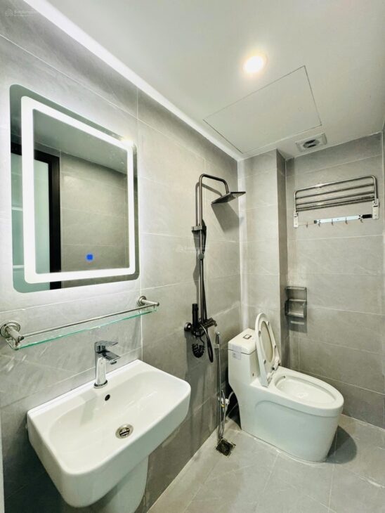 Nhà KĐG Kiến Hưng 65m², MT 5m, ô tô tránh, vị trí đẹp, 15 tỷ