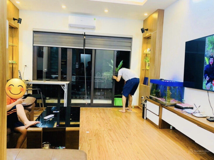 Nhà Đại Từ, DT 50m2 xây 5 tầng, giá 7.7 tỷ, mới, ở luôn, ngõ thoáng, gần đường, SĐCC