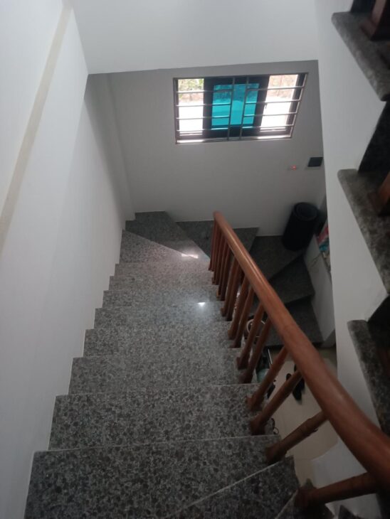 NHÀ ĐẸP LONG LANH- LÔ GÓC THOÁNG SÁNG- CÁCH Ô TÔ 50m- MẶT TIỀN RỘNG- GIÁ TỐT NHẤT KHU VỰC