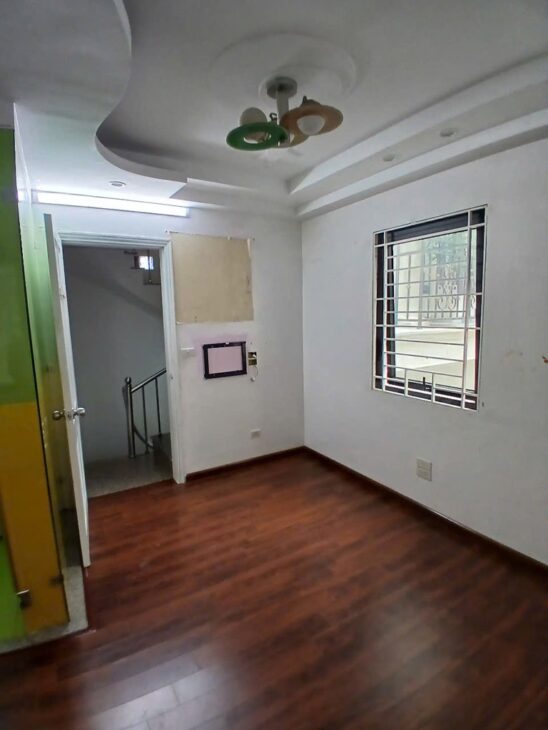 Bán nhà Đào Tấn, Ba Đình, lô góc 2 thoáng, 30m2, 6 tầng, Mt 4m, chỉ 7.39 tỷ