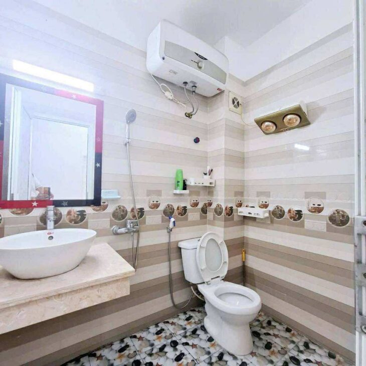 Bán nhà Trương Định Lô góc 3 thoáng Ngõ rộng thông 40m nhỉnh 6 tỷ