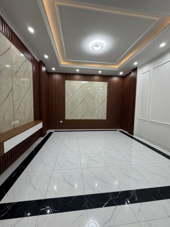 Bán nhà phân lô quân đội phố Bùi Xương Trạch, ô tô qua, 70m2 * 4 tầng, chỉ 11,2 tỷ.