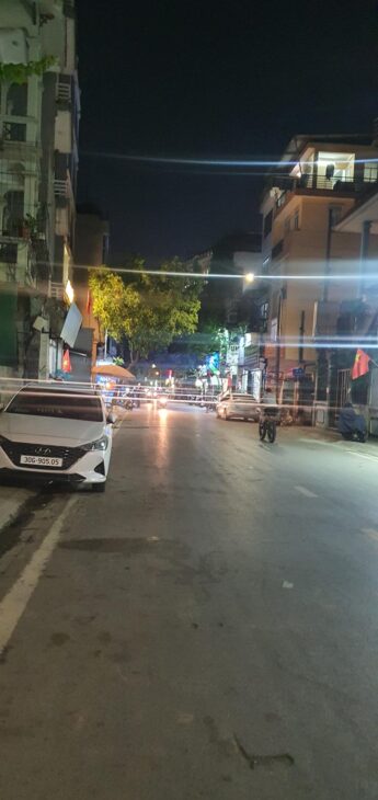 HOÀNG NHƯ TIẾP 31 tỷ 78m Ô TÔ TRÁNH KINH DOANH CHO THUÊ ĐỈNH,LONG BIÊN