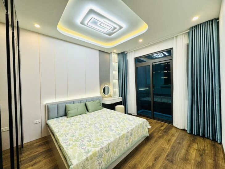 NHÀ ĐẸP THANH XUÂN – 35M2 – 7.7 TỶ – Ô TÔ VÀI CHỤC BƯỚC – GẦN HỒ THOÁNG MÁT – FULL NỘI THẤT