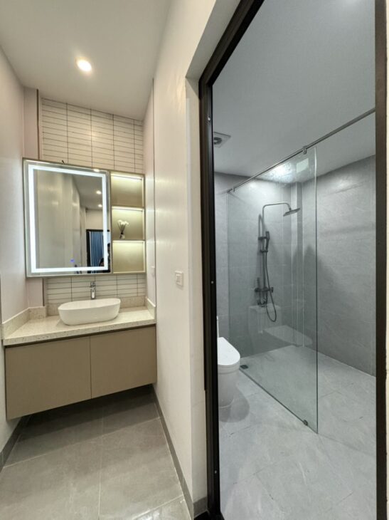 NHÀ ĐẸP THANH XUÂN – 35M2 – 7.7 TỶ – Ô TÔ VÀI CHỤC BƯỚC – GẦN HỒ THOÁNG MÁT – FULL NỘI THẤT