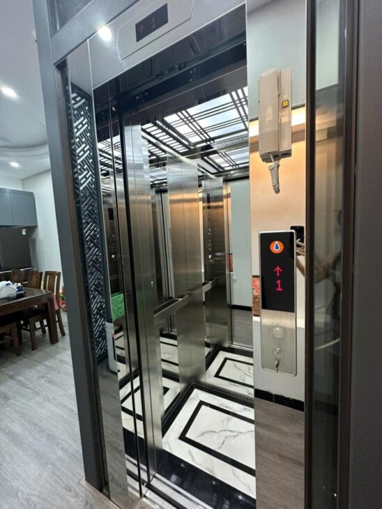 BÁN NHÀ ÁI MỘ 18 tỷ 55m CÓ VỈA HÈ,Ô TÔ ĐỖ CỬA,LONG BIÊN HÀ NỘI