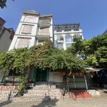 MẶT PHỐ LÝ SƠN 11 tỷ 45m MẶT TIỀN 6.5m,VỈA HÈ KINH DOANH LONG BIÊN