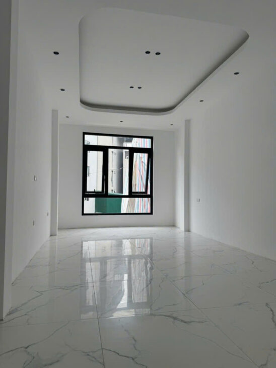 Nhà riêng 6 tầng, 45m2 tại Kim Giang, Thanh Trì, mặt ngõ thông, ô tô vào nhà, giá chỉ hơn 11 tỷ