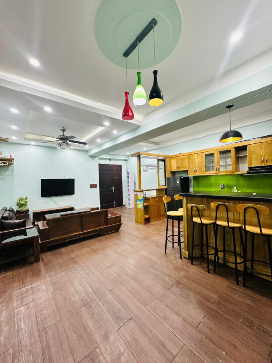 Bán căn hộ chung cư VP3 Linh Đàm, Hoàng Mai, sổ đỏ, 93m2 3 ngủ view hồ 5.55 tỷ