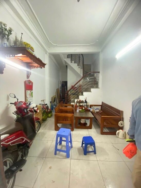 TÔI CẦN BÁN NHÀ PHÂN LÔ MẠC THÁI TỔ – Ô TÔ TRÁNH – KD VĂN PHÒNG ĐỈNH.
