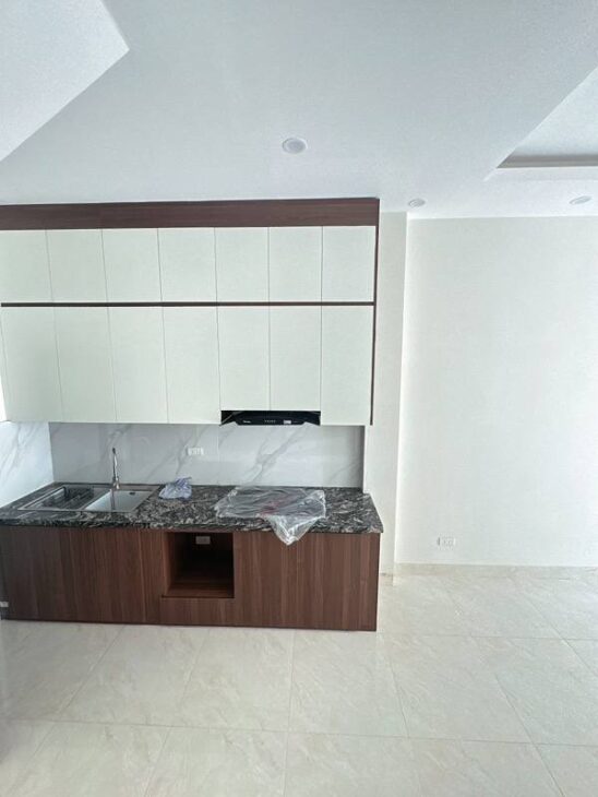 :b:b:b CẦN TIỀNBÁN GẤP-NHA THƯỢNG THANH- 31M-5 tầng GẦN Ô TÔ – NHỈNH 5T.