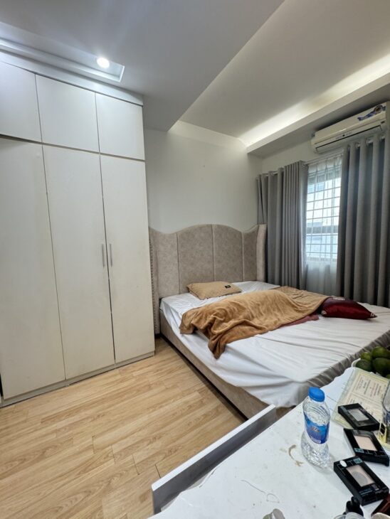 Bán CC CT12A KĐT Kim Văn – Kim Lũ, Dt 65m2, 2N2VS, full nội thất long lanh, Giá 3.25 tỷ