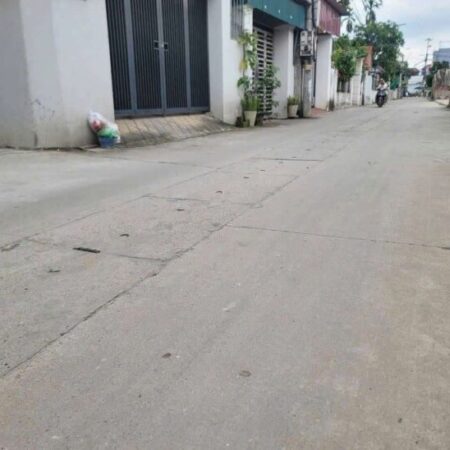 57M,MT 5,25M TT QUANG MINH,OTO VÀO ĐẤT,GẦN TRỤC CHÍNH,LH E QUANG CHÍNH CHỦ