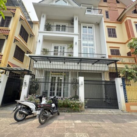 BIỆT THỰ 38tỷ 175m HUỲNH VĂN NGHỆ, VIEW MẶT ĐƯỜNG TO,LONG BIÊN HÀ NỘI