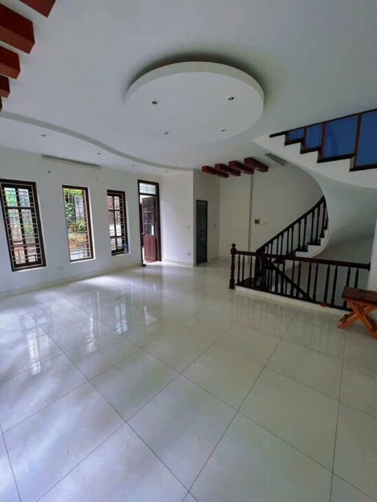 ????????????????????NHỈNH 11T – NHÀ 5T DÂN XÂY- Ô TÔ ĐỖ CỬA -BỒ ĐỀ-LONG BIÊN .