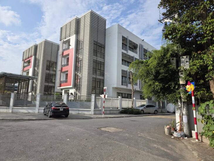 ????????????????????BÁN ĐẤT (TẶNG NHÀ C4) PHÚC LỢI 47M- LONG BIÊN MẢNH DUY NHẤT CÓ 102 CHO AE ĐẦU TƯ GIỮ