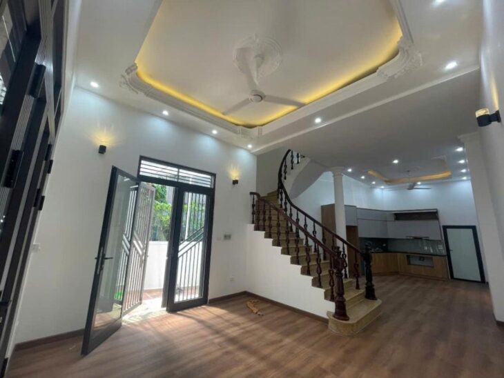 Siêu phẩm Vũ Tông Phan, lô góc, ô tô, 68m2, 4 tầng, chỉ 11.1 tỷ.