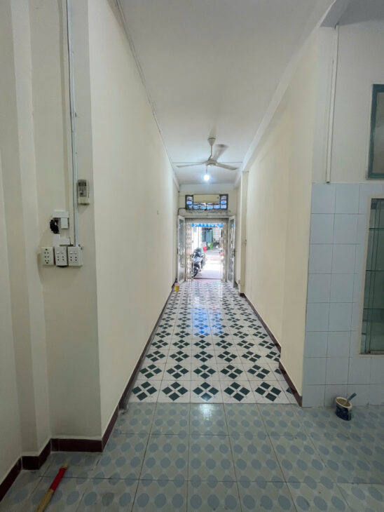 Cho thuê nhà 83/15 Hoà Hưng, Q10 giá 11tr/tháng, 2.7x15m