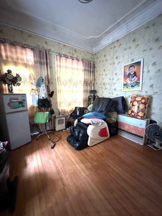 Bán nhà Võng Thị, Tây Hồ, lô góc, ô tô, 88m2, 3 tầng, Mt 8.2m, chỉ 20.9 tỷ