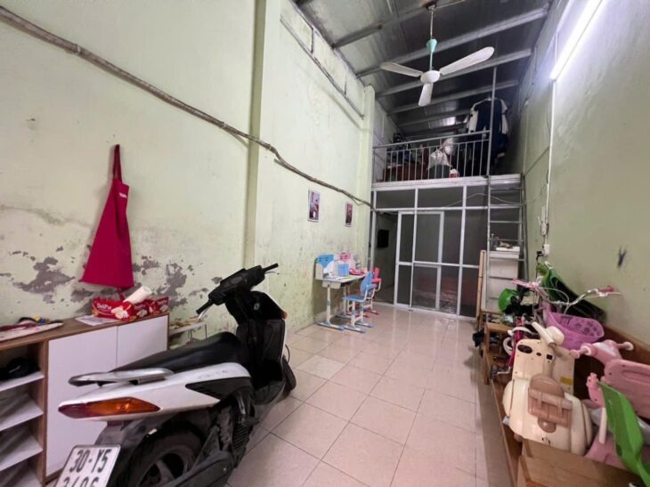 BÁN NHÀ 12 TỶ PHỐ TRẠM 75m MẶT TIỀN 6.5m NGÕ THÔNG,LONG BIÊN HÀ NỘI
