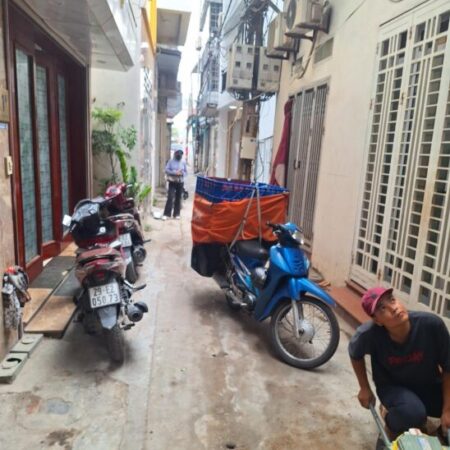 BÁN NHÀ 12 TỶ PHỐ TRẠM 75m MẶT TIỀN 6.5m NGÕ THÔNG,LONG BIÊN HÀ NỘI