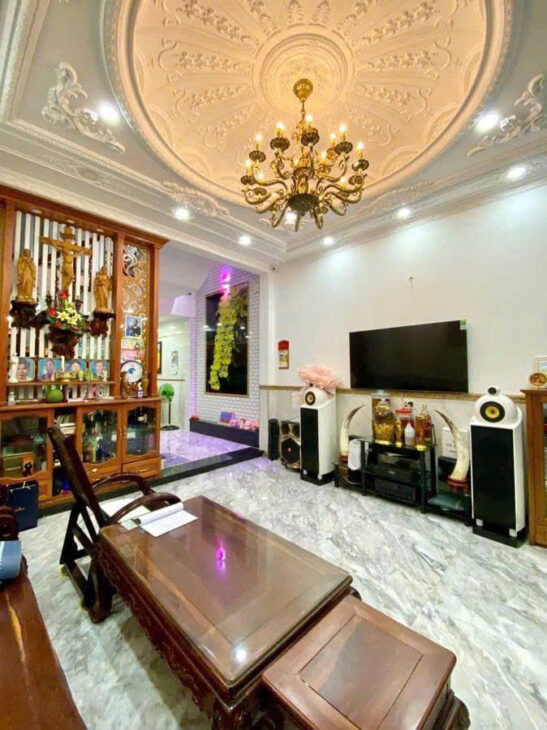 Cần bán nhà NGỘP HXT Cống Lở ngang 4.7m 4 tầng đẹp 94m2 KD buôn bán gần chợ nhỉnh 15 tỷ.
